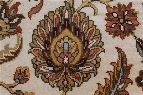 Kashan Beige Hand Knotted 56 X 711 Area Rug 250-26850 Image 9