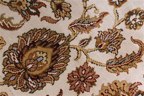 Kashan Beige Hand Knotted 54 X 82 Area Rug 250-26853 Image 10