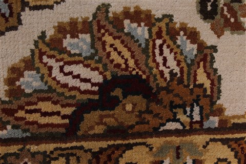 Kashan Beige Hand Knotted 54 X 82 Area Rug 250-26853 Image 12