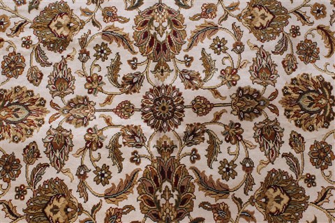 Kashan Beige Hand Knotted 54 X 82 Area Rug 250-26853 Image 7