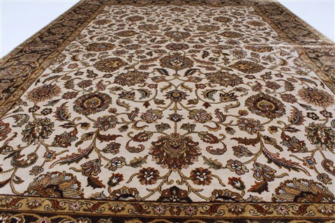 Kashan Beige Hand Knotted 57 X 81 Area Rug 250-26855 Image 3