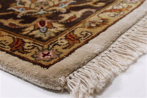 Kashan Beige Hand Knotted 57 X 81 Area Rug 250-26855 Image 7