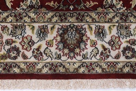 Tabriz Beige Hand Knotted 56 X 711 Area Rug 250-26861 Image 4