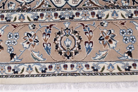 Nain Beige Hand Knotted 57 X 82 Area Rug 250-26881 Image 4