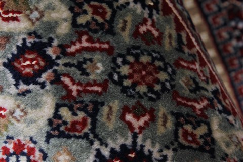 Bidjar Blue Hand Knotted 58 X 79 Area Rug 250-26883 Image 10