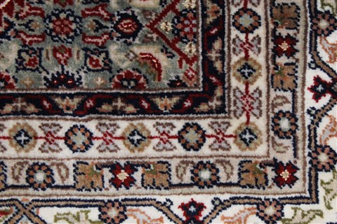 Bidjar Blue Hand Knotted 58 X 79 Area Rug 250-26883 Image 9
