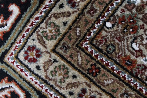 Mahi Beige Hand Knotted 59 X 711 Area Rug 250-26889 Image 11