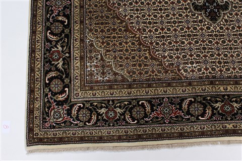 Mahi Beige Hand Knotted 59 X 711 Area Rug 250-26889 Image 7