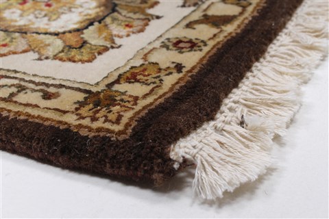 Kashmar Beige Hand Knotted 51 X 80 Area Rug 250-26890 Image 9