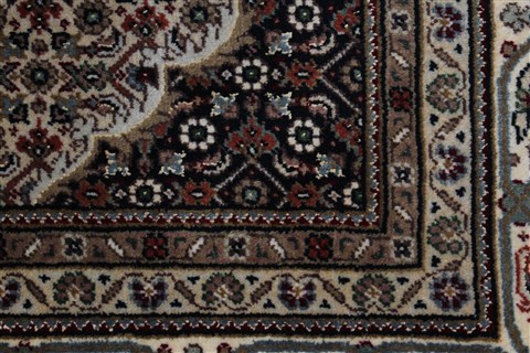 Mahi Beige Hand Knotted 57 X 78 Area Rug 250-26898 Image 9