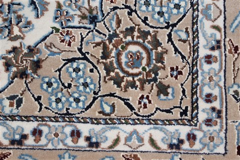 Nain Beige Hand Knotted 54 X 80 Area Rug 250-26900 Image 9