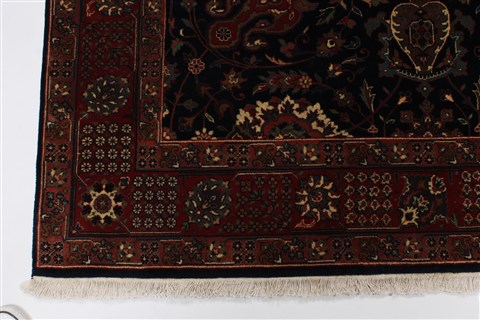 Tabriz Brown Hand Knotted 50 X 83 Area Rug 250-26901 Image 5