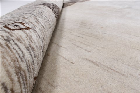 Gabbeh Beige Hand Knotted 57 X 75 Area Rug 250-26907 Image 1
