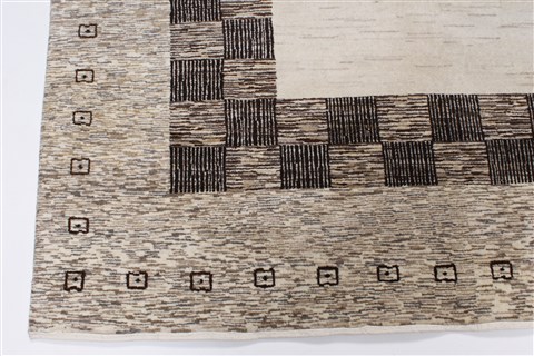 Gabbeh Beige Hand Knotted 57 X 75 Area Rug 250-26907 Image 6