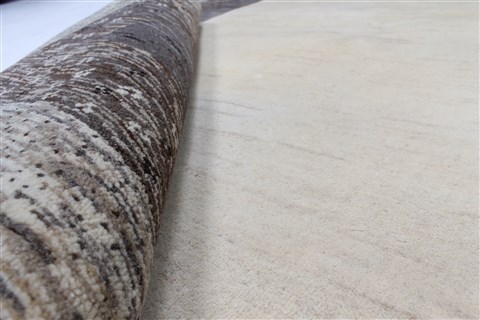 Gabbeh Beige Hand Knotted 56 X 76 Area Rug 250-26909 Image 12