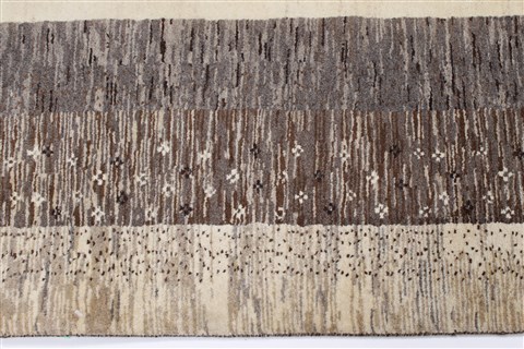 Gabbeh Beige Hand Knotted 56 X 76 Area Rug 250-26909 Image 4