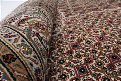 Mahi Beige Hand Knotted 57 X 83 Area Rug 250-26912 Image 1