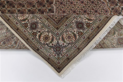 Mahi Beige Hand Knotted 57 X 83 Area Rug 250-26912 Image 2