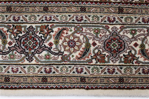 Mahi Beige Hand Knotted 57 X 83 Area Rug 250-26912 Image 5