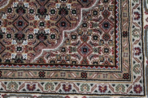 Mahi Beige Hand Knotted 57 X 83 Area Rug 250-26912 Image 9