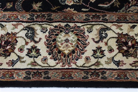 Kashan Brown Hand Knotted 52 X 83 Area Rug 250-26915 Image 6