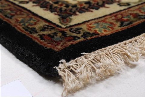 Kashan Brown Hand Knotted 52 X 83 Area Rug 250-26915 Image 9