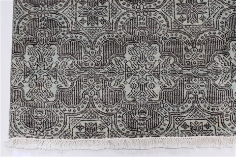 Modern Brown Hand Knotted 91 X 1111 Area Rug 250-26922 Image 6
