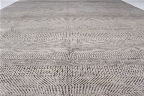 Modern Beige Hand Knotted 810 X 124 Area Rug 250-26925 Image 3