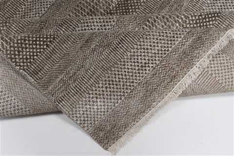 Modern Brown Hand Knotted 710 X 101 Area Rug 250-26929 Image 1