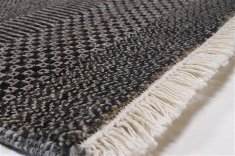Modern Beige Hand Knotted 81 X 102 Area Rug 250-26930 Image 7