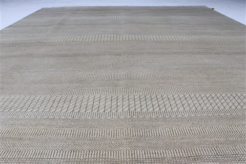Modern Beige Hand Knotted 80 X 101 Area Rug 250-26931 Image 3