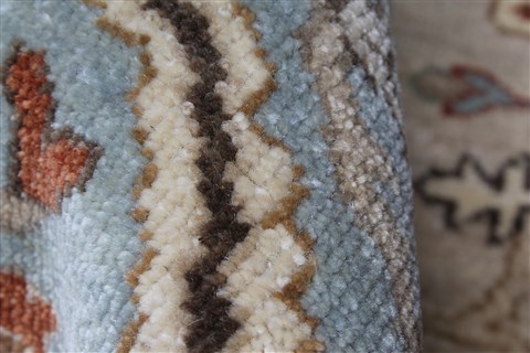 Serapi Beige Hand Knotted 81 X 100 Area Rug 250-26932 Image 12