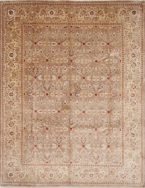 Isfahan Beige Hand Knotted 80 X 101 Area Rug 250-26935 Image 0