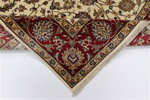 Isfahan White Hand Knotted 510 X 88 Area Rug 250-26938 Image 12