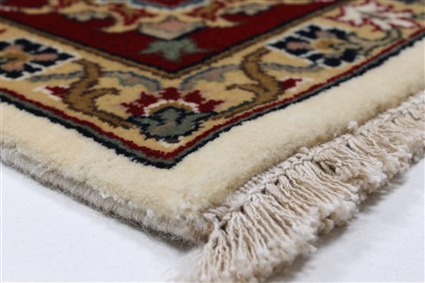 Isfahan White Hand Knotted 510 X 88 Area Rug 250-26938 Image 6