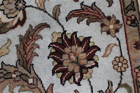 Isfahan Blue Hand Knotted 61 X 811 Area Rug 250-26941 Image 10