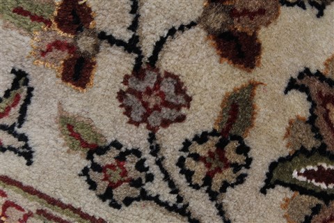 Isfahan Blue Hand Knotted 61 X 811 Area Rug 250-26941 Image 12