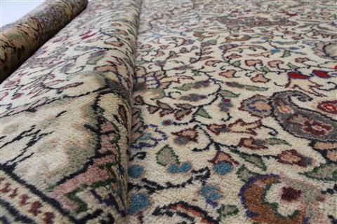Kayseri Green Hand Knotted 66 X 94 Area Rug 250-26942 Image 13