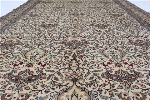 Kayseri Green Hand Knotted 66 X 94 Area Rug 250-26942 Image 3