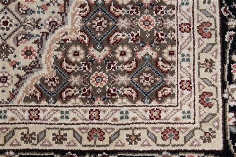 Mahi Beige Hand Knotted 60 X 90 Area Rug 250-26948 Image 11