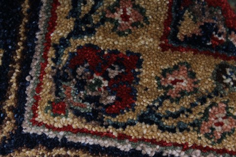 Isfahan Red Hand Knotted 60 X 811 Area Rug 250-26953 Image 12