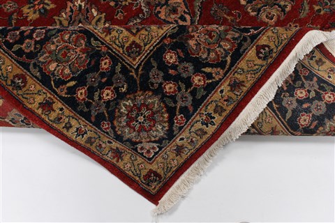 Isfahan Red Hand Knotted 60 X 811 Area Rug 250-26953 Image 2
