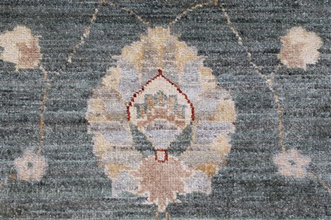 Pishavar Beige Hand Knotted 90 X 121 Area Rug 250-26958 Image 11