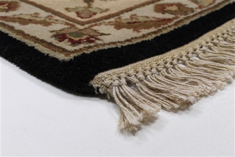 Kashan Brown Hand Knotted 62 X 93 Area Rug 250-26965 Image 12