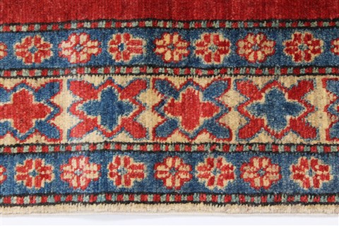 Kazak Red Hand Knotted 42 X 66 Area Rug 250-27012 Image 4