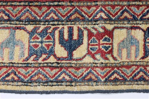 Kazak Red Hand Knotted 38 X 68 Area Rug 250-27019 Image 4