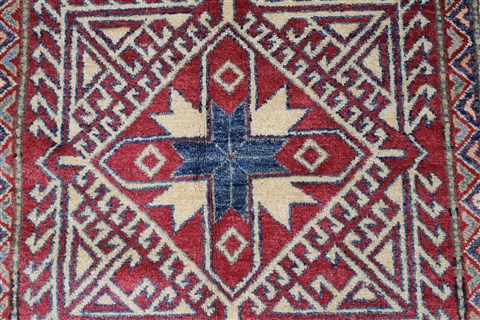 Kazak Red Hand Knotted 38 X 68 Area Rug 250-27019 Image 5