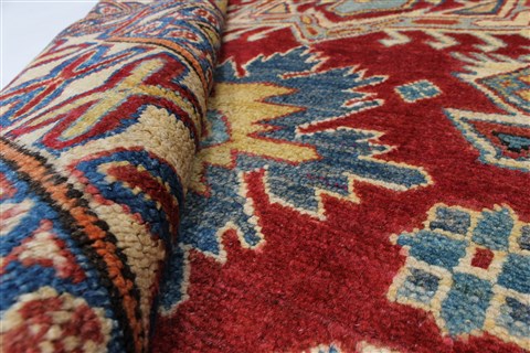 Kazak Beige Hand Knotted 44 X 68 Area Rug 250-27020 Image 1
