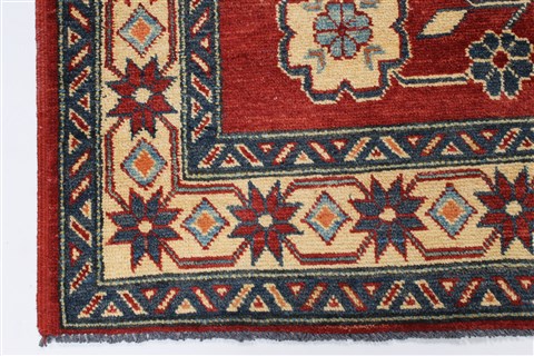Kazak Red Hand Knotted 45 X 69 Area Rug 250-27035 Image 6