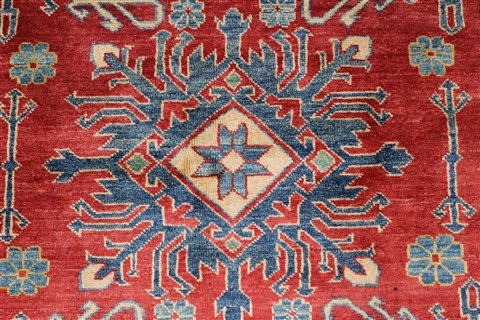 Kazak Green Hand Knotted 44 X 63 Area Rug 250-27038 Image 4